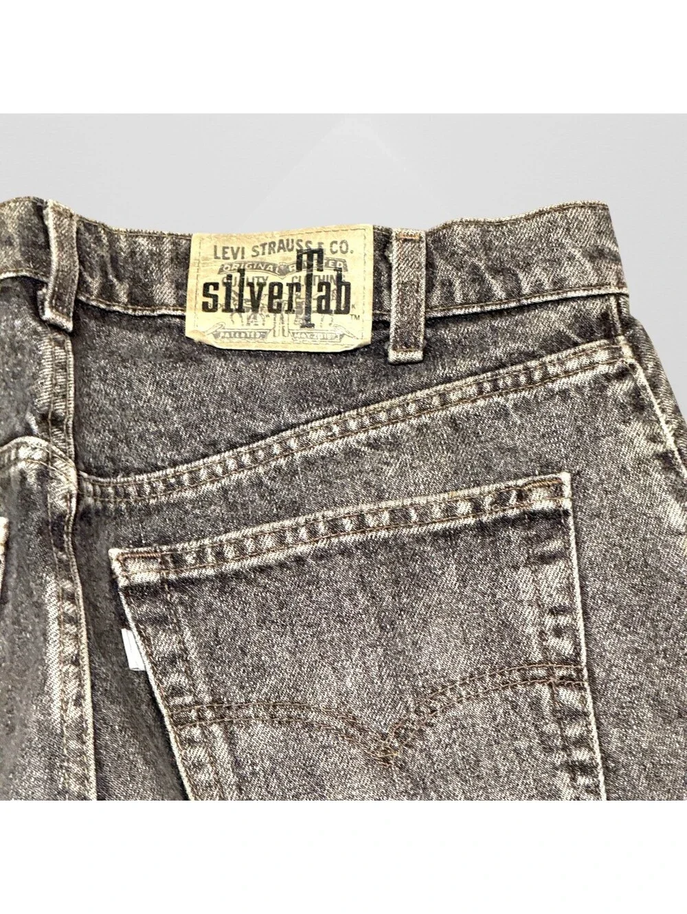 vintage Levis silverTab loose wise leg jeans made in USA 34 X 34 34 in waist 90s